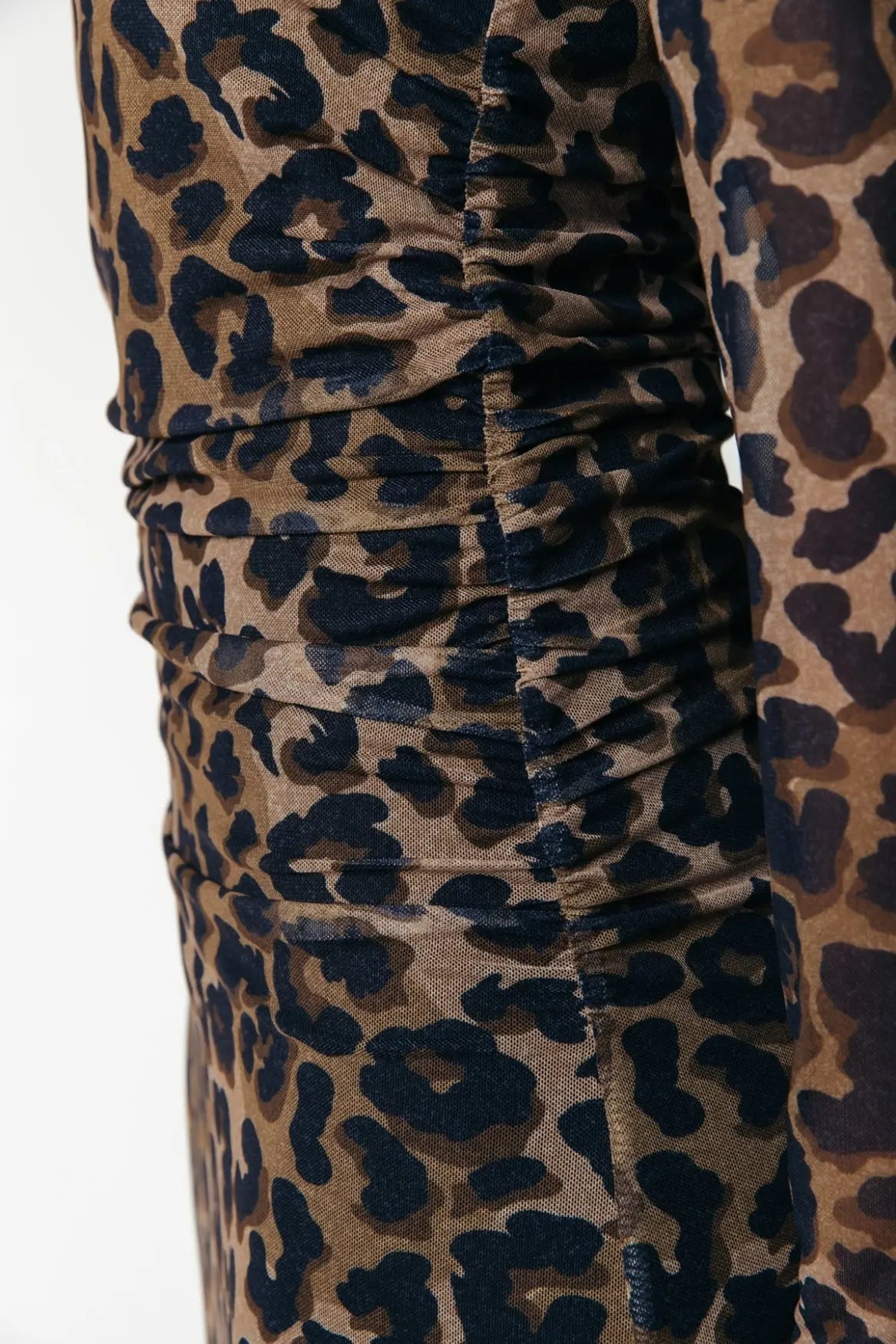 Maude Leopard Mesh Maxi Dress LS Colourful Rebel