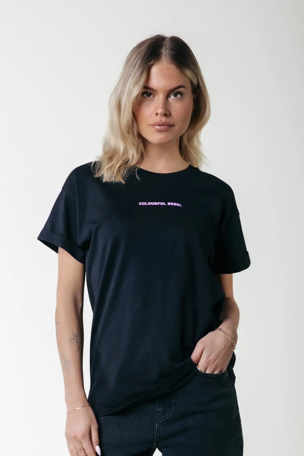 Uni Logo Boxy Tee Colourful Rebel